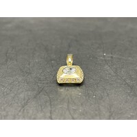 Ladies 14ct Yellow Gold Cubic Zirconia Rectangle Pendant