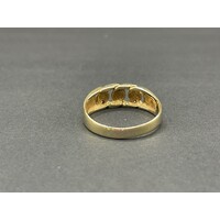 Ladies 9ct Yellow Gold Curb Link Pattern Diamond Ring