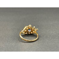 Ladies 18ct Yellow Gold Blue Gemstones and CZ Ring