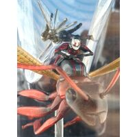 Hot Toys Marvel Ant-Man on Flying Ant and The Wasp Miniature Collectible Set