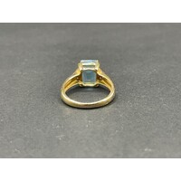 Ladies 18ct Yellow Gold Blue Gemstones and Diamonds Ring