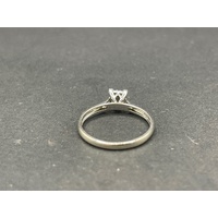 Ladies 9ct White Gold Diamond Ring