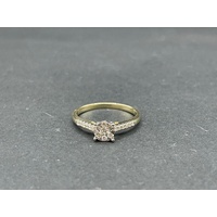 Ladies 9ct Yellow Gold Diamond Cluster Ring