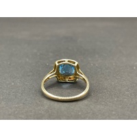 Ladies 9ct Yellow Gold Blue Gemstones and Diamonds Ring