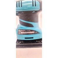 Makita BO4565 230-240V 200W Corded Finishing Sander in Case Missing Dust Bag