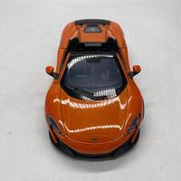 Motormax McLaren 650S Spider Orange 1/24 Scale Collectible Diecast Model Car