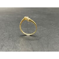 Ladies 9ct Yellow Gold 3 Stone Diamond Ring