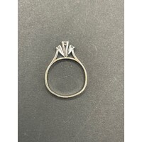 Ladies 18ct White Gold Diamond Ring