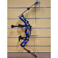 Hoyt Trykon Junior Compound Bow with Fuse Stabilizer and Smartphone Mount