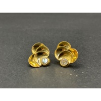 Ladies 18ct Yellow Gold Cubic Zirconia Stud Earrings