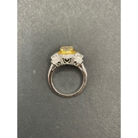 Ladies 14ct White Gold White & Yellow Diamond Ring