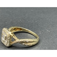 Ladies 10ct Yellow Gold Diamond Cluster Ring