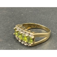 Ladies 9ct Yellow Gold Green Gemstone and Diamond Ring