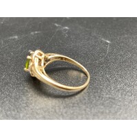 Ladies 9ct Yellow Gold Green Stone & Diamond Ring (Pre-owned)