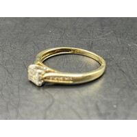 Ladies 9ct Yellow Gold Diamond Engagement Ring