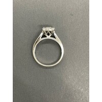 This Ladies 18ct White Gold Diamond Engagement Ring