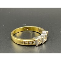 Ladies 18ct Yellow Gold Diamond Ring