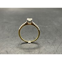 Ladies 18ct Yellow Gold Diamond Engagement Ring