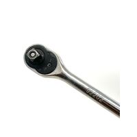 Ridgid 915 Manual Roll Groover 1 1/4-12 Inch Cap with 90° Bent-In Ratchet Wrench