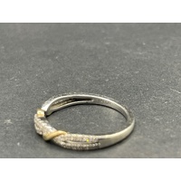 Ladies 9ct White Gold Twist Design Ring