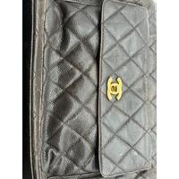 Chanel Vintage Caviar Matelasse Black Shoulder Bag 1508202