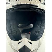 Airoh Wraap Beast Motocross Helmet Size L 59-60 Matte Black White