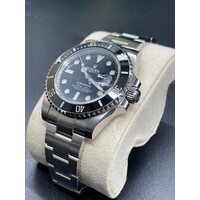 Rolex Submariner Date Stainless Steel Black Dial Mens Watch Model 116610