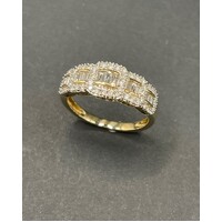 Ladies 10ct Yellow Gold Diamond Cluster Ring