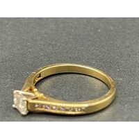 Ladies 18ct Yellow Gold Diamond Engagement Ring