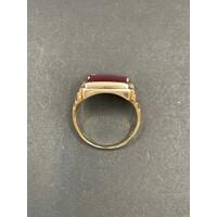 Ladies 9ct Yellow Gold Red Gemstone Ring