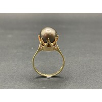 Ladies 9ct Yellow Gold Black Pearl Ring