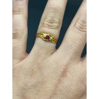 Ladies 21ct Yellow Gold Red Gemstone Ring