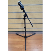 Rode PodMic FG0386105 Dynamic Podcasting Microphone with Stand and XLR Cable