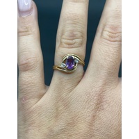 Ladies 9ct Yellow Gold Purple Gemstone and Diamond Ring