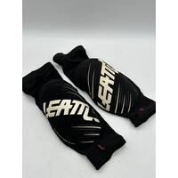 Leatt Knee Guards Black Knee Pads Motocross Dirt Bike Riders Protective Gear