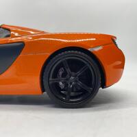 Motormax McLaren 650S Spider Orange 1/24 Scale Collectible Diecast Model Car