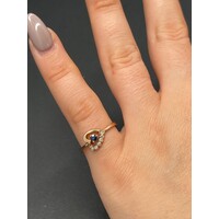 Ladies 9ct Yellow Gold Heart Ring (Pre-Owned)