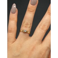 Ladies 18ct Yellow Gold Diamond Ring (Pre-Owned)