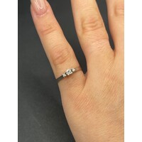 Ladies 18ct White Gold Diamond Ring