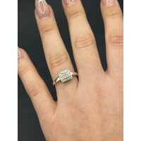 Ladies 9ct White Gold Diamond Ring