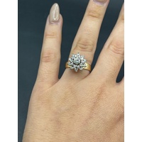 Ladies 18ct Yellow Gold Diamond Cluster Flowerette Ring