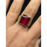 Ladies 9ct Yellow Gold Red Gemstone Ring