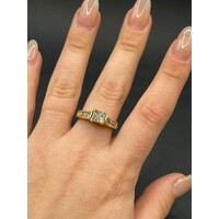 Ladies 9ct Yellow Gold Diamond Ring