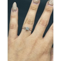 Ladies 9ct White Gold Diamond Ring