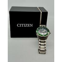 Citizen Promaster Automatic Divers Watch 200m Black Dial Titanium Bracelet