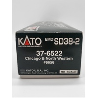 Kato Railroad Models HO Scale 37-6522 Chicago and North Western EMD SD38-2