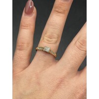 Ladies 9ct Yellow Gold Diamond Engagement Ring