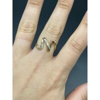 Ladies 9ct Yellow Gold Swirl Design Ring