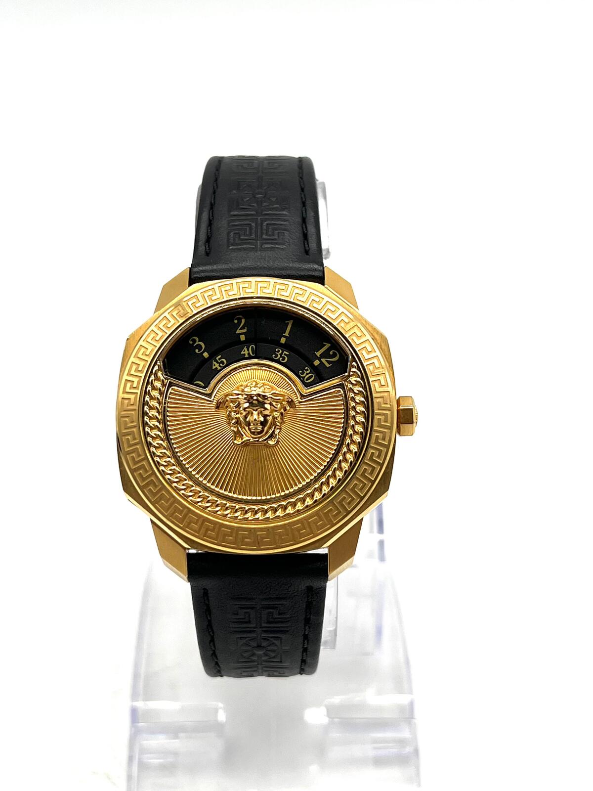 Pre owned 2024 versace watch