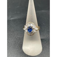 Ladies 9ct Yellow Gold Blue Stone & CZ Ring (Pre-Owned)